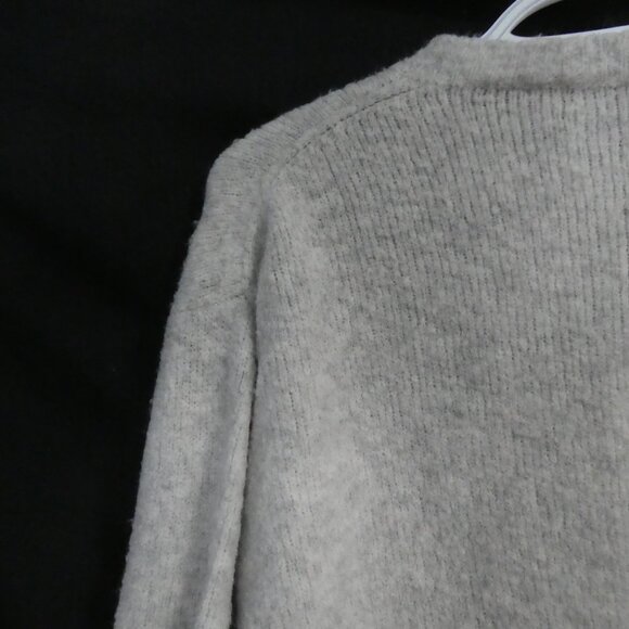 ZARA KNIT | small | Classic Light Grey Crew Neck Sweater - Picture 10 of 16